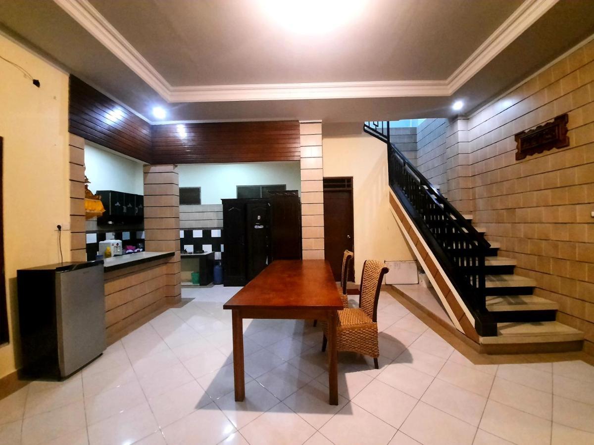 Ganggas Homestay จิมบาราน ภายนอก รูปภาพ