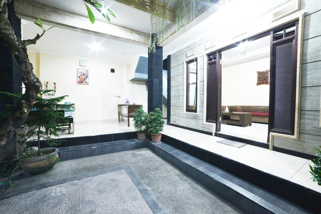 Ganggas Homestay จิมบาราน ภายนอก รูปภาพ